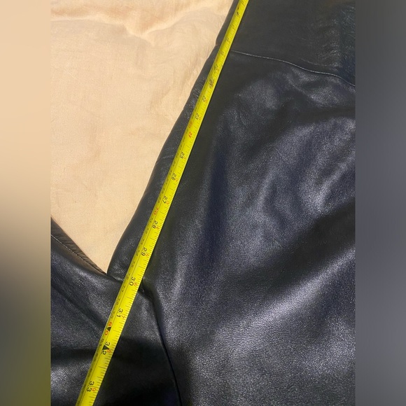 VTG New Zealand Lambskin High Rise Leather Pants- size 16 - Picture 6 of 7